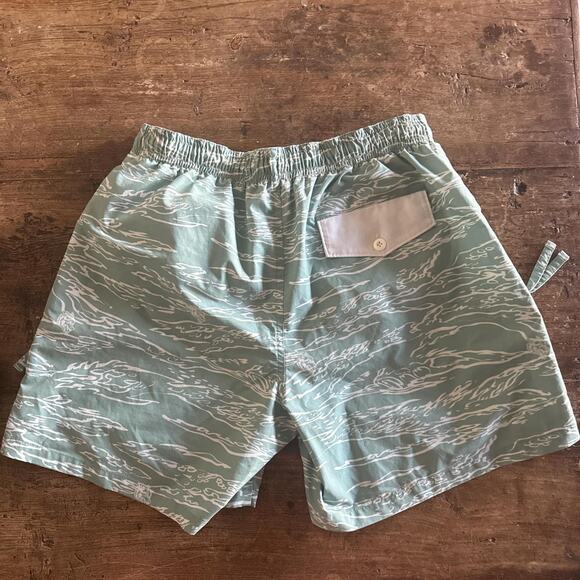 Green and white wolves swim trunks Medium - Picture 4 of 6